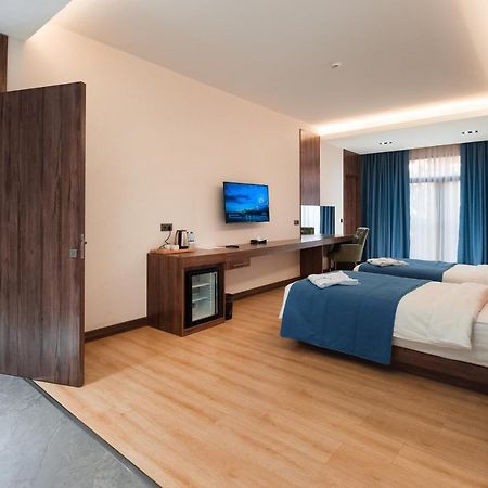 Wellness Hotel And Spa Tashkent Esterno foto