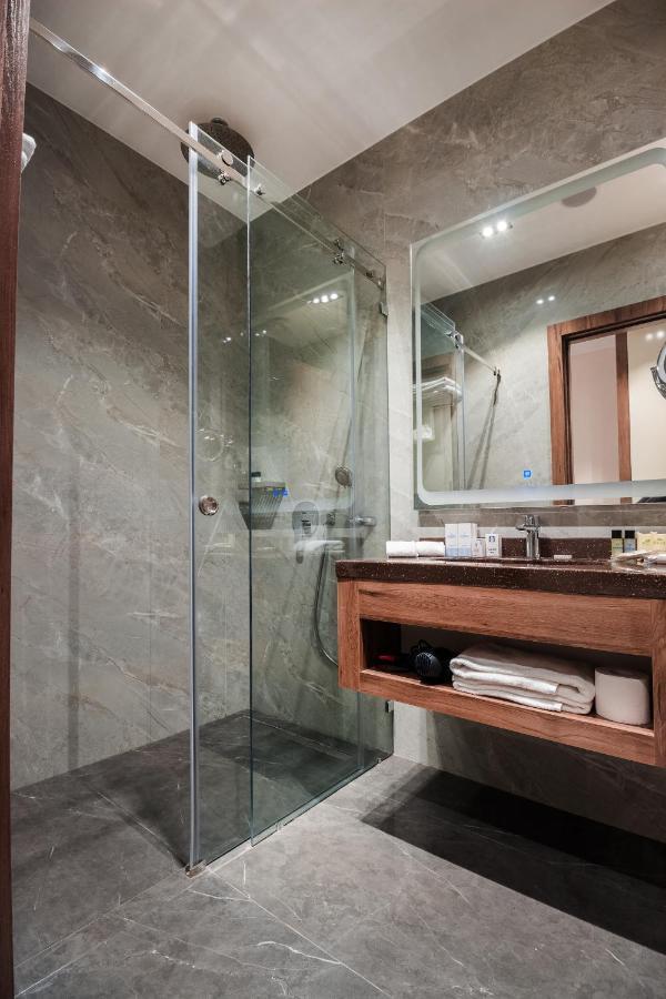 Wellness Hotel And Spa Tashkent Esterno foto