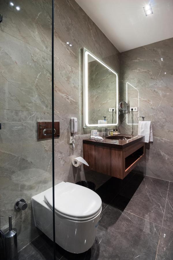 Wellness Hotel And Spa Tashkent Esterno foto