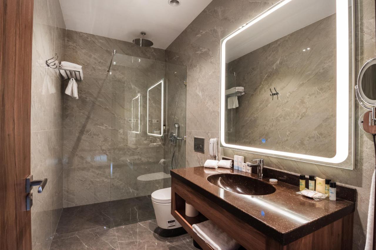 Wellness Hotel And Spa Tashkent Esterno foto